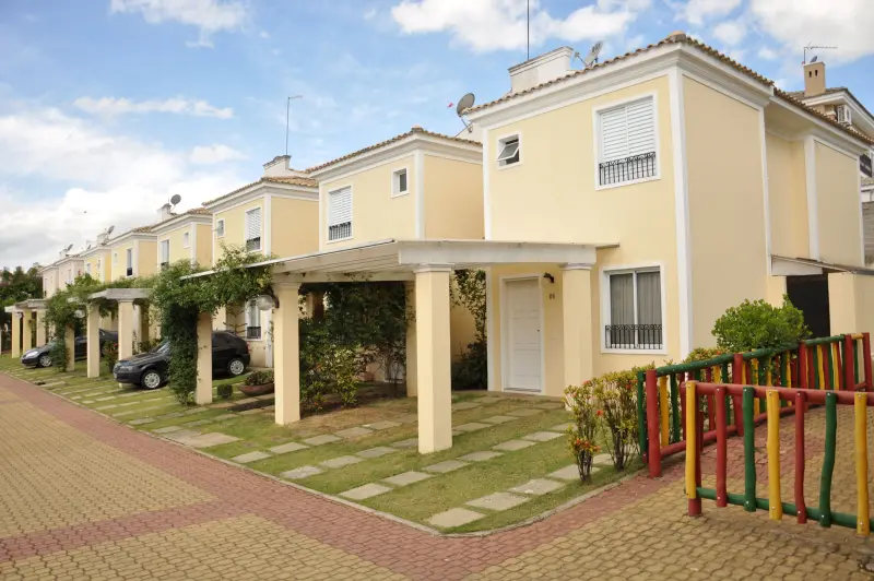 Casas do Residencial Portal do Morumbi, em Sorocaba, entregues pela Contractor